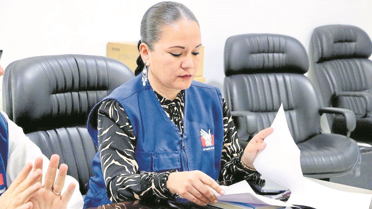 Ministerio Público de La Libertad investiga a María del Carmen Olórtegui por aceptación indebida del cargo.