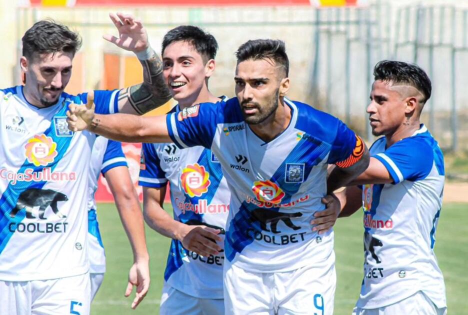 Delantero "Churre" incluido en el once ideal de La Liga 1 2023.