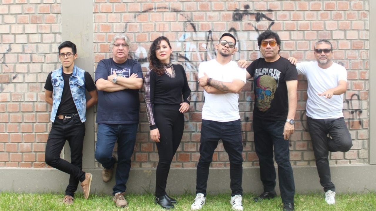 La historia de Cassette comenzó en el año 2022, cuando un grupo de talentosos músicos decidió unirse para revivir la magia de los años ochenta.