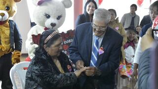 Ancianos de albergue San Vicente de Paúl en Huancayo se comprometen por San Valentín 