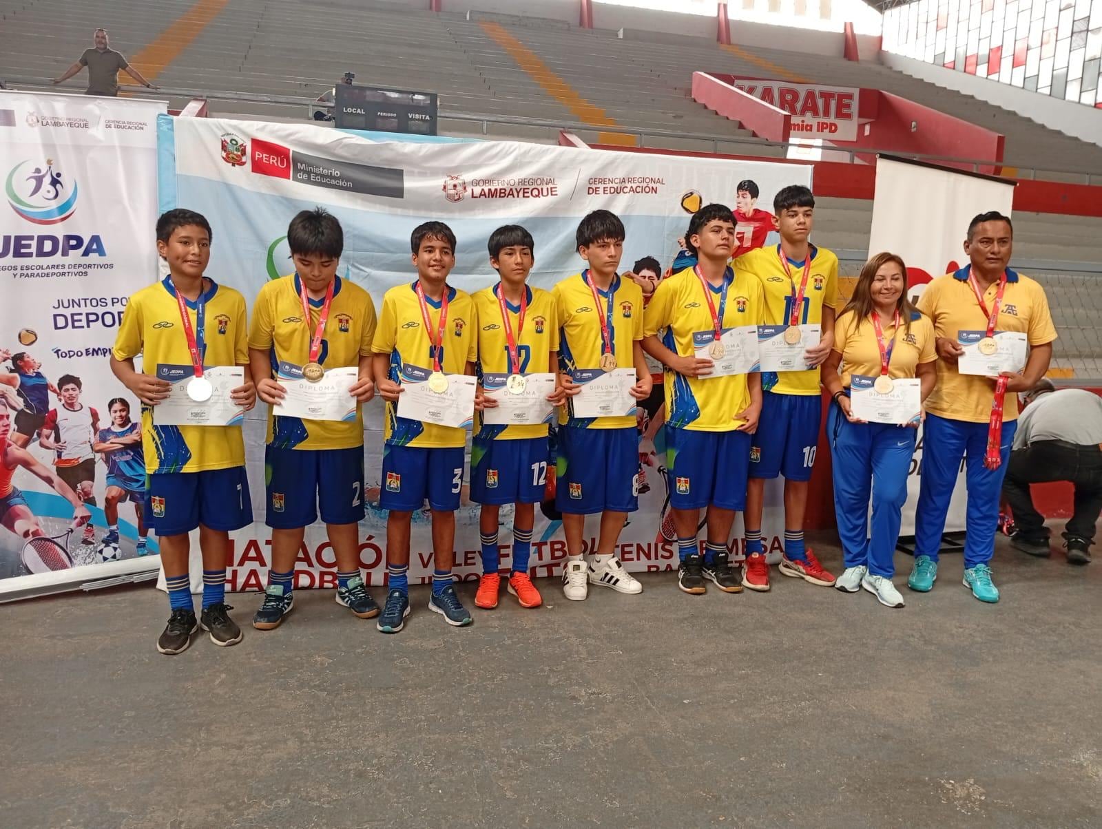 Dirigidos por Carlos Aguilar Pereda clasificaron a la etapa nacional de los Juegos Escolares Deportivos y Paradeportivos.
