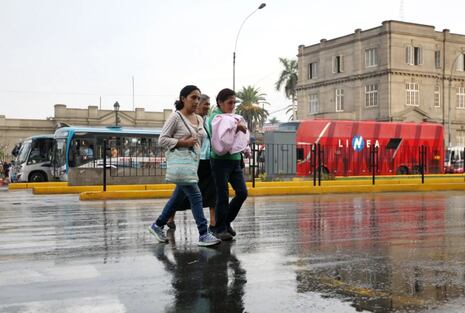 382 distritos del país quedan en estado de emergencia por lluvias intensas
