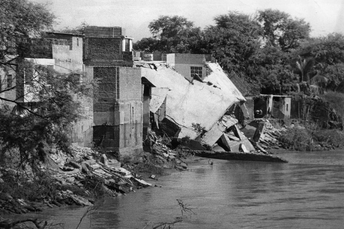 Viviendas destruidas en Piura producto del Fenómeno del Niño de 1983. (Foto GEC Archivo Histórico)