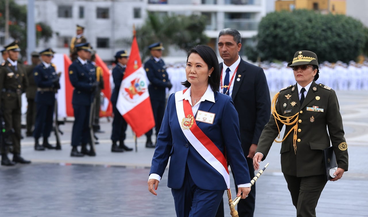 Durante ceremonia por el Día de las Fuerzas Armadas, la mandataria aseguró que se tomarán medidas para recuperar el orden y la paz. (Fotos: Presidencia - Flickr)