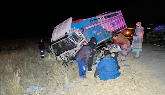 Puno: Pareja de esposos y su hijo están entre las cuatro víctimas de accidente en vía Juliaca-Calapuja