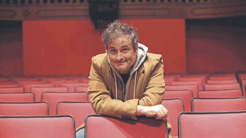 El actor peruano detalla sobre Herodes, su personaje en la obra “Salomé”, una adaptación del clásico de Óscar Wilde, además de su pasión por el teatro y su posible regreso a la televisión nacional