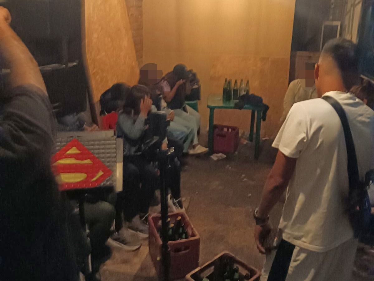 Clausuran local en José Luis Bustamante y Rivero por funcionar como discoteca con licencia de car wash. Foto: Municipio de JLByR.