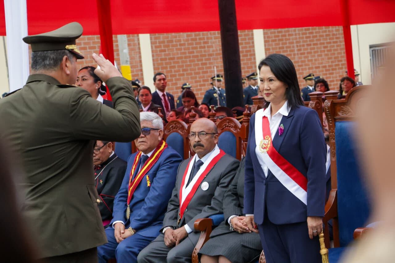 Tacna: Presidenta de la República Keiko Fujimori participa en Procesión de la Bandera