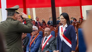 Tacna: Presidenta de la República Keiko Fujimori participa en Procesión de la Bandera