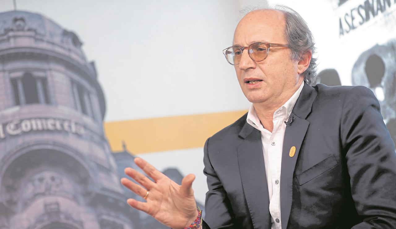 Empresario Felipe James.