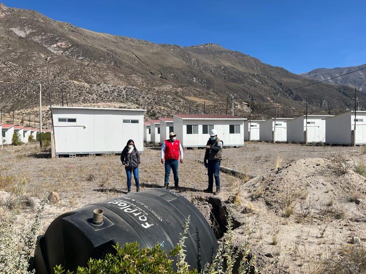 Los auditores identificaron irregularidades en el servicio de suministro e instalación de agua para consumo humano en el albergue de Sirahuaya. (Foto: Difusión)