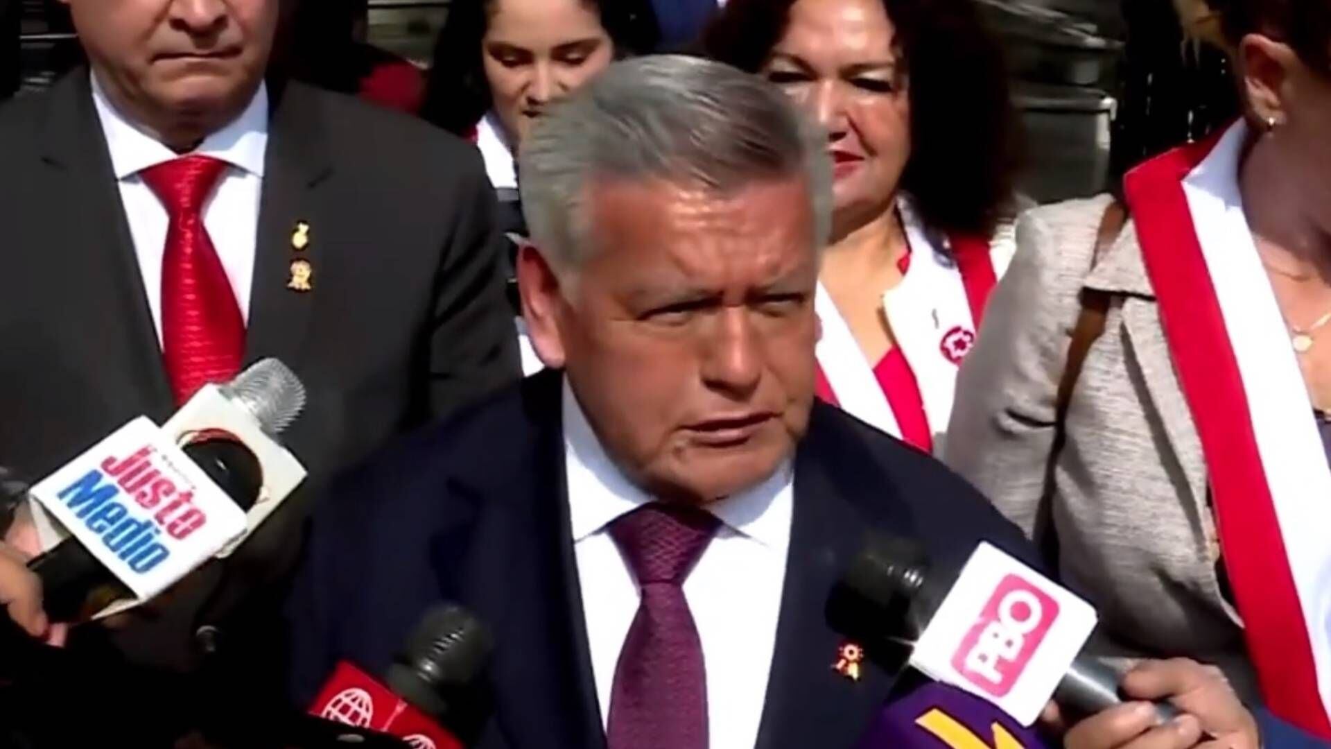 El gobernador de La Libertad lamentó que la Policía Nacional del Perú aún no haya capturado a ningún individuo vinculado a la tragedia en la minera Poderosa.