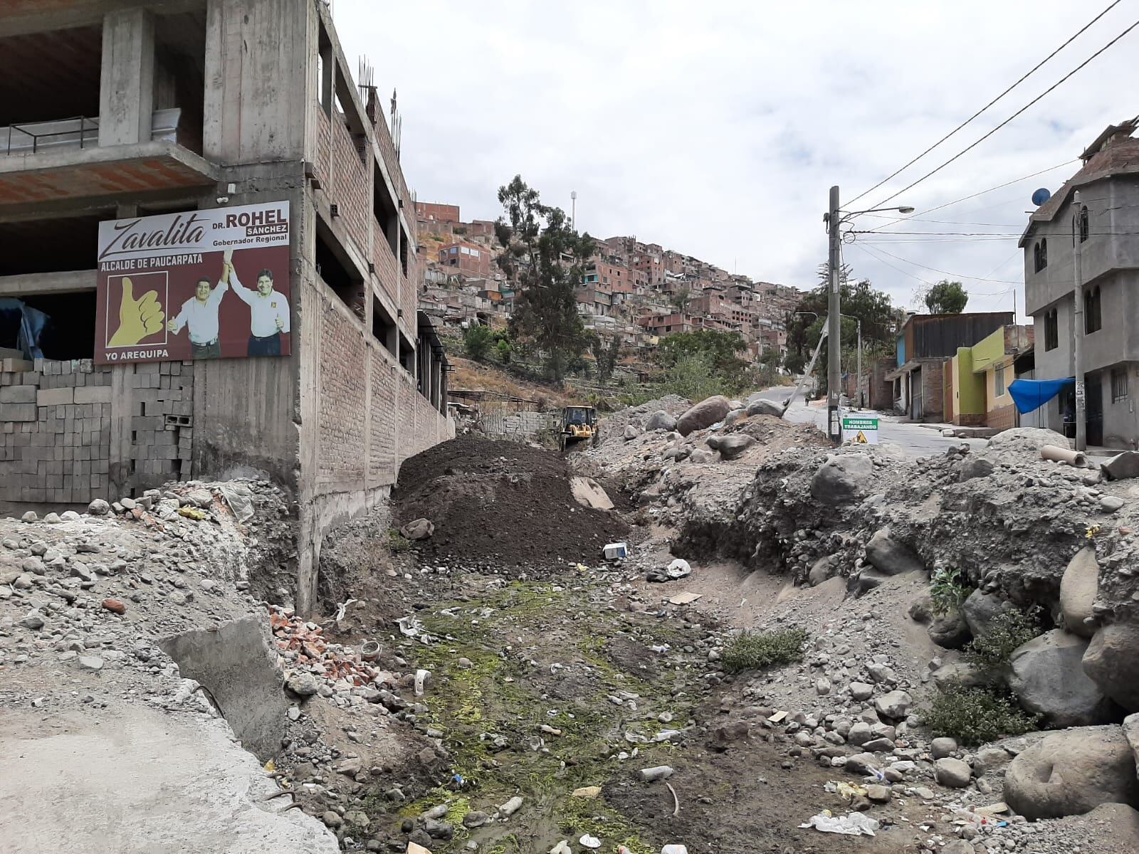 Limpieza y descolmatación en el sector de Pozo Negro. (Foto: GEC)