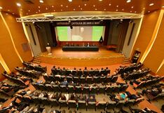 Arzobispo de Arequipa: “Necesitamos jóvenes profesionales en humanidades y servicio”