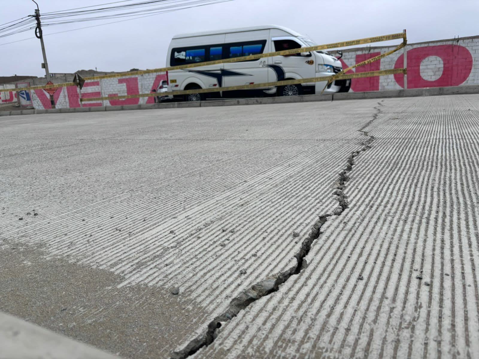 Obra, que comenzó a ejecutarse durante la gestión de César Acuña, fue adjudicada a consorcio vinculado a empresaria Lucero Coca por un monto superior a los S/ 120 millones. Órgano de control recomienda iniciar acciones penales contra quienes resulten responsables. Funcionarios y servidores del GORE están involucrados.