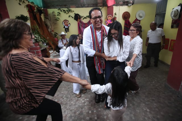 Roberto Sánchez: así fue el desayuno electoral junto a su familia en Huaral (Fotos: Jesús Saucedo/GEC)