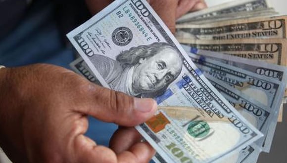 Descubre el tipo de cambio del dólar estadounidense en los principales bancos del Perú.