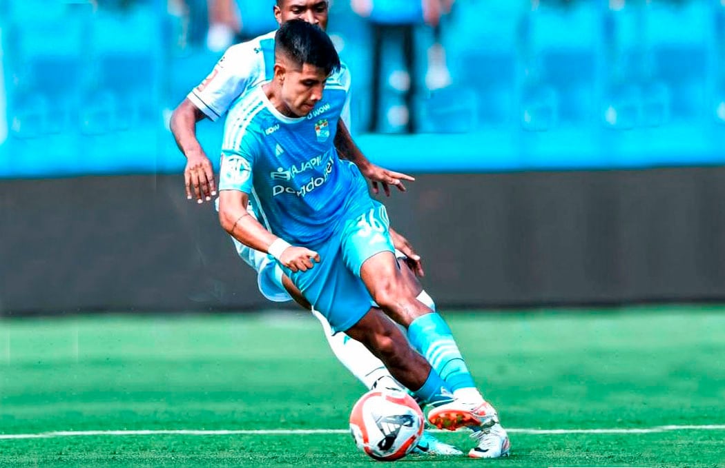 Vestirá la casaquilla alba, para el torneo de la Liga 1-2026.