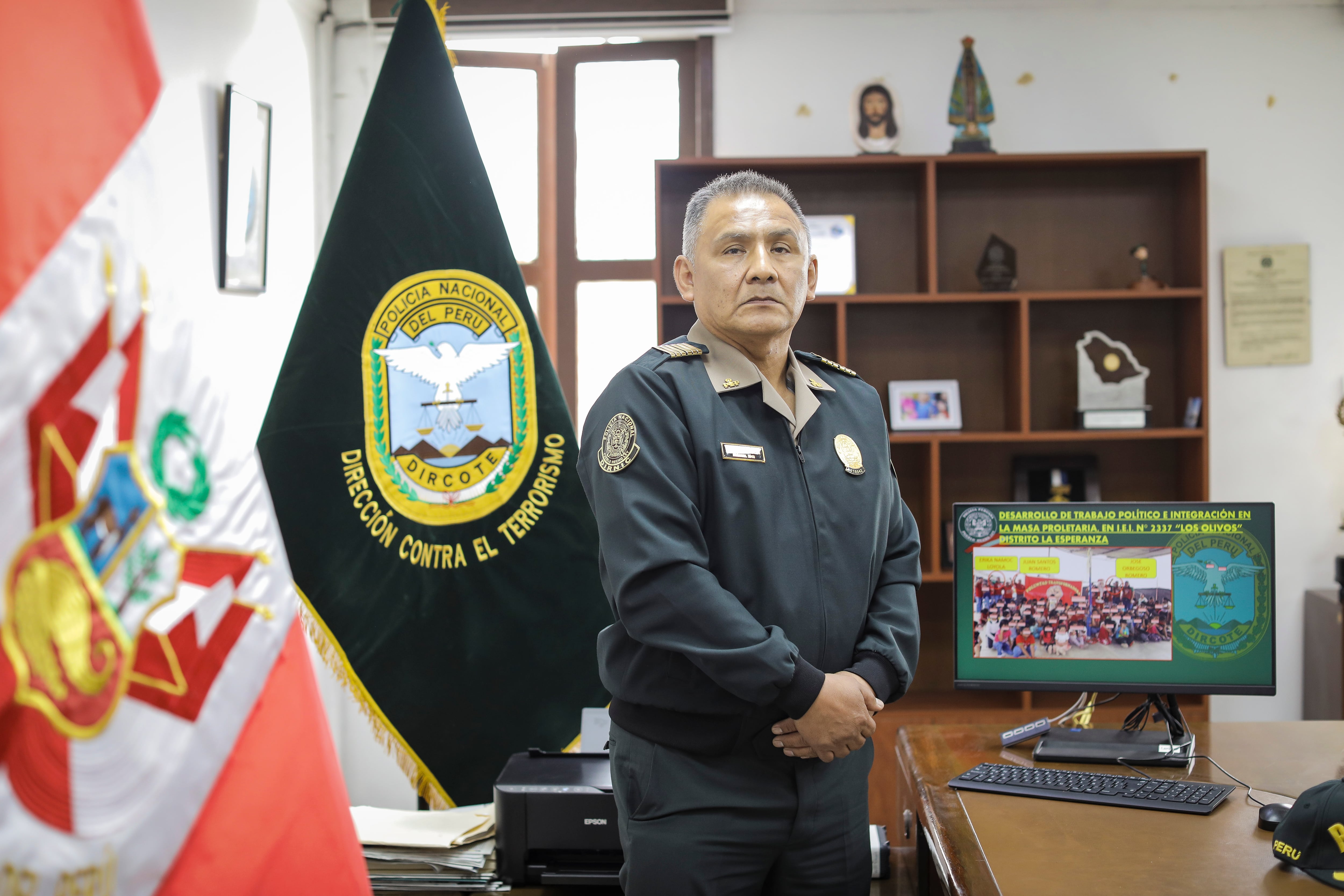 Con 37 años de experiencia en la PNP, Anhuamán es reconocido por su labor en la Dirección Contra el Terrorismo (Dircote) fotos: joel alonzo/gec