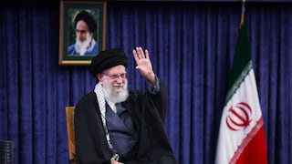 Televisión estatal de Irán confirma la muerte del líder supremo Alí Jamenei