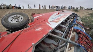 Bolivia: Accidente vehicular deja cinco muertos