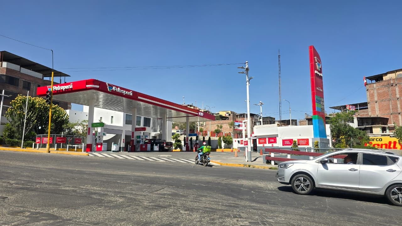 Grifos en Arequipa con precios altos del GLP. (Foto: Yunsu Pariapaza/@photo.gec)