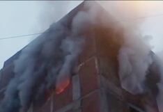 Controlan incendio en almacén de Barrios Altos que movilizó a más de 15 unidades de bomberos