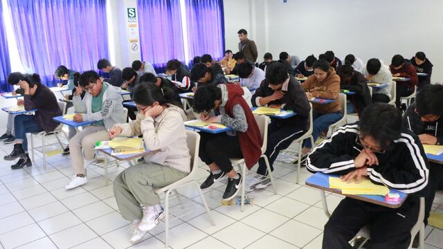 En segundo día de examen, 441 logran vacantes en la UNCP