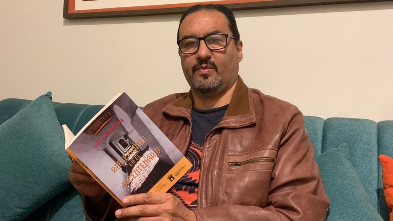 El libro REFLEXIONES EN EL BICENTENARIO constituye un llamado a la consciencia y una invitación a la acción comprometida. Es una exhortación a mirarnos en el espejo de nuestra historia.