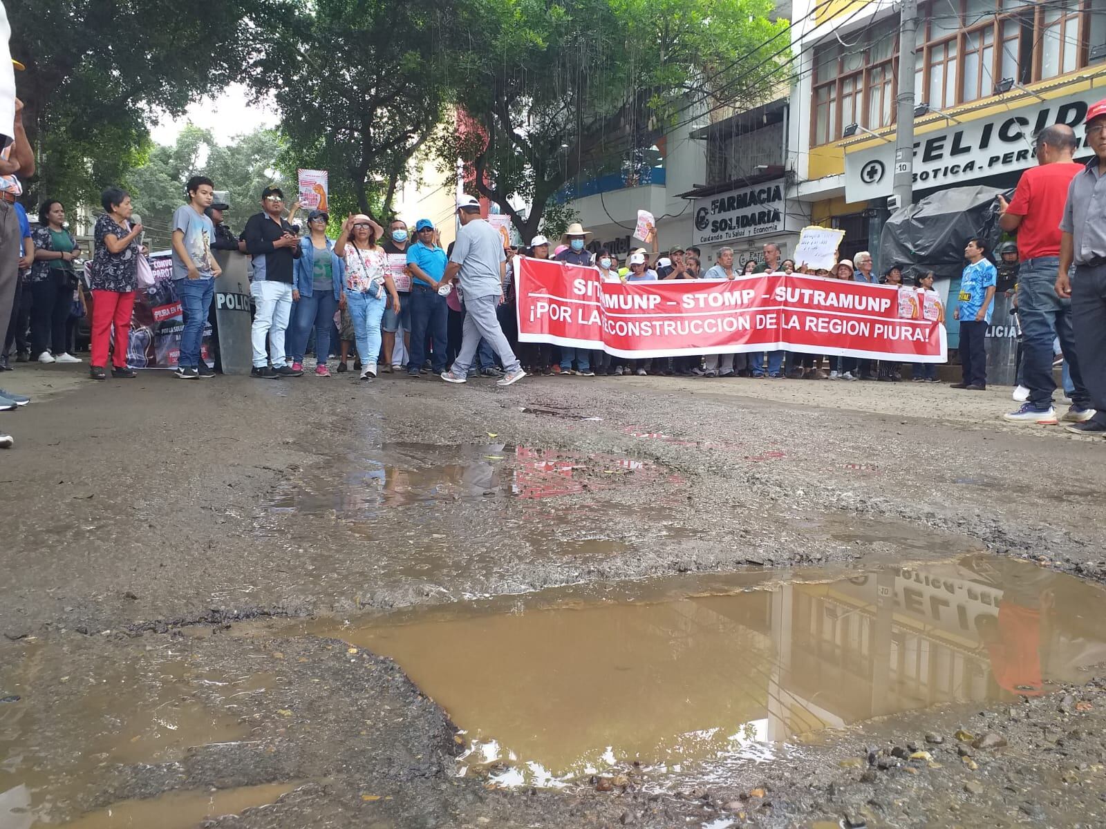 Piura celebra 492 años de creación. Sin embargo, los decanos de los Colegios de Ingenieros y Arquitectos coinciden en que la provincia no se ha desarrollado de una manera planificada y que los proyectos más importantes que necesitan hasta la fecha no se ejecutan