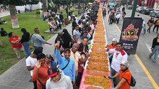 La carapulcra con sopa seca más grande del mundo se preparó en Chincha