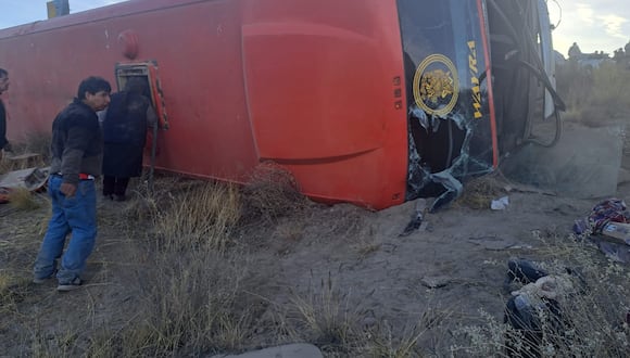 Bus de transporte interprovincial cayó 50 metros. (Foto: Difusión)
