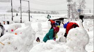 ​Japón bate el Guinness al mayor número de muñecos de nieve hechos en una hora