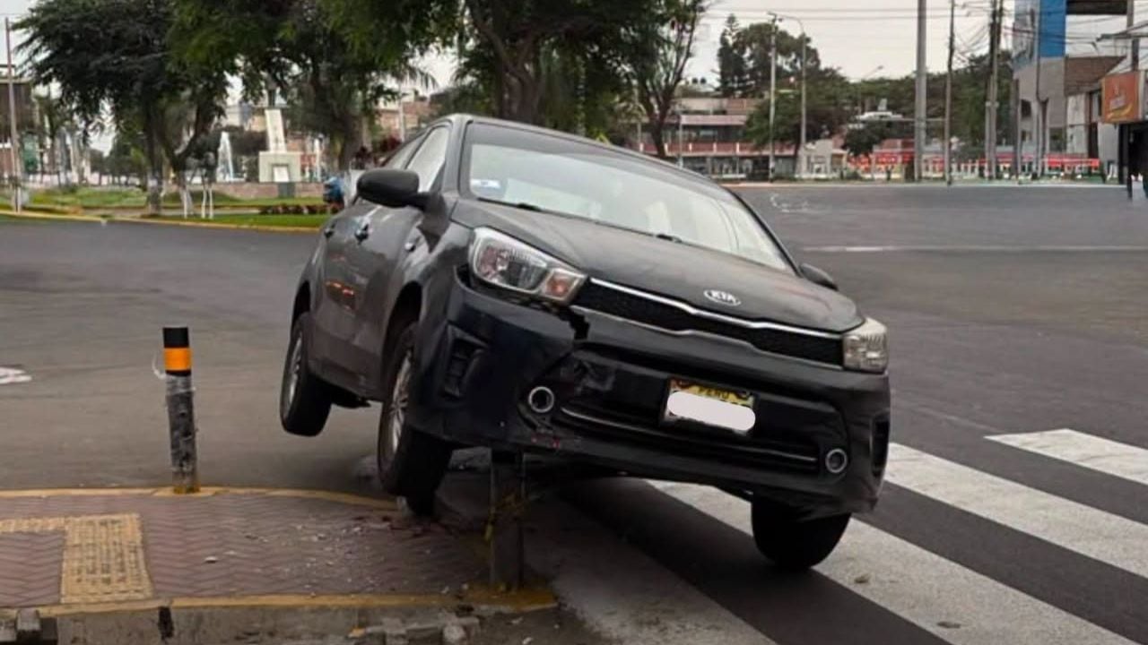 Accidente se registró esta mañana en la avenida Víctor Larco.