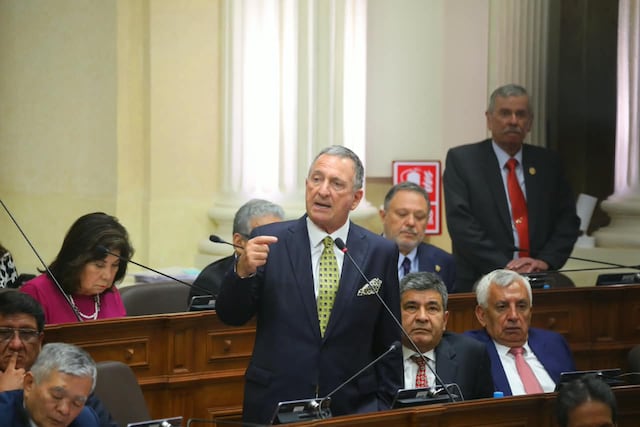 Senado aprueba con 35 votos facultades legislativas al Gobierno por 90 días (Foto: Antonio Melgarejo/GEC)