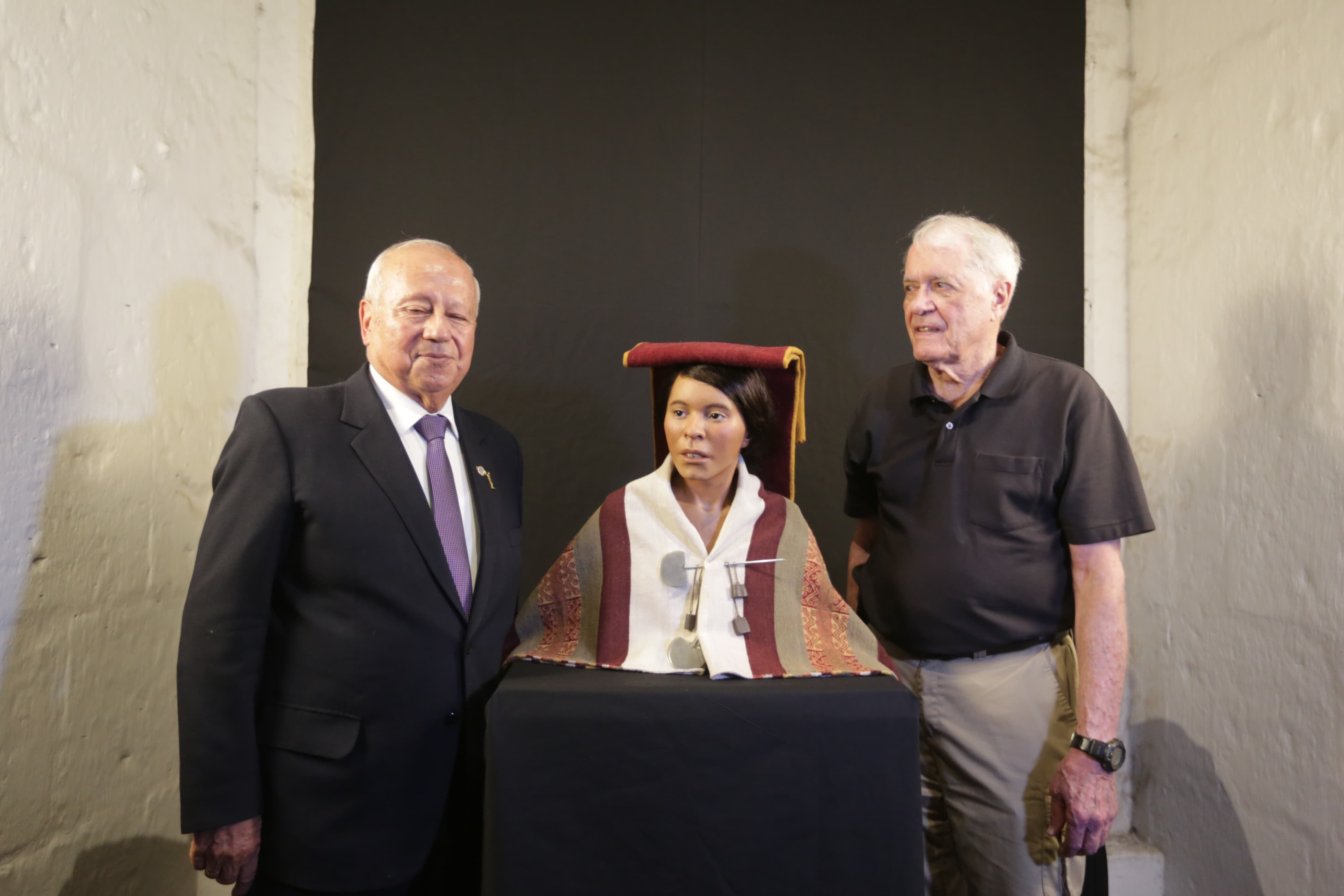 El arqueólogo Johan Reinhard, descubridor de la momia Juanita, presente en la presentación de la imagen. (Foto: Leonardo Cuito)