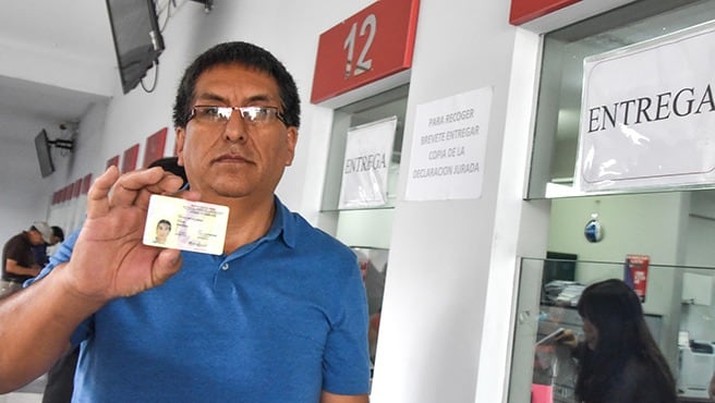 Revisa los tipos de categorías y sus requisitos en la web oficial del Ministerio de Transportes y Comunicaciones (MTC).