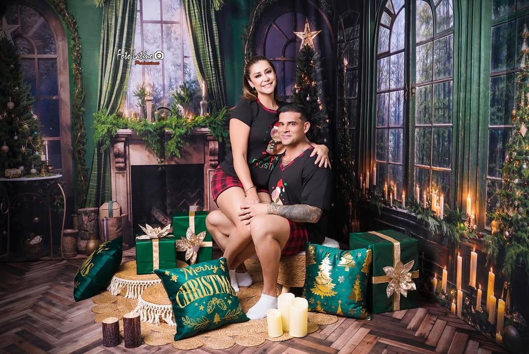 Cumbiambero se luce feliz junto a Karla Tarazona. (Foto: Instagram)