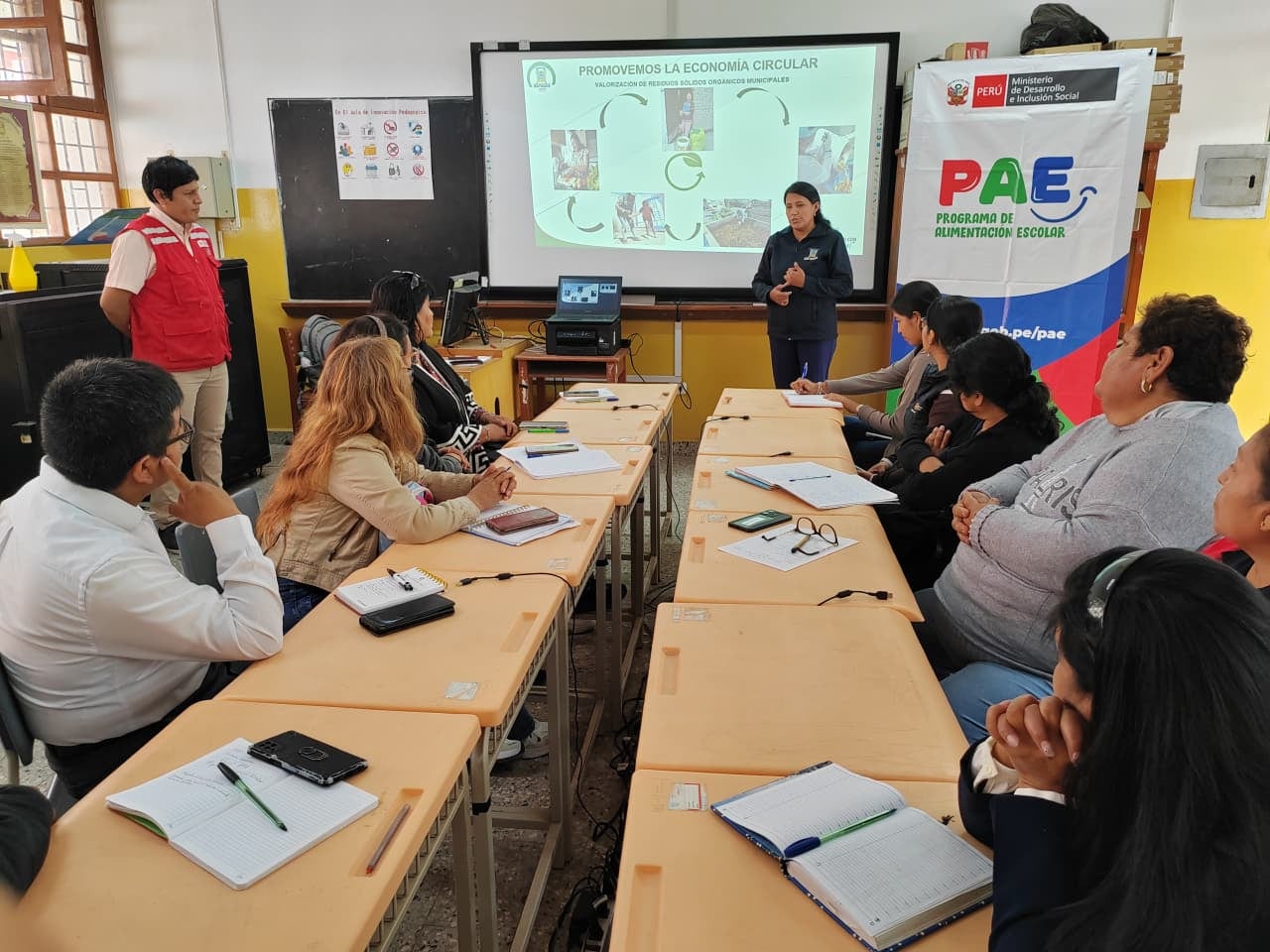 Presentan el proyecto “Sembrando futuro", que impulsa la alimentación saludable y educación ambiental, en Islay.