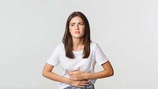 Dolor abdominal tras Navidad: cuándo es señal de alerta y no solo indigestión