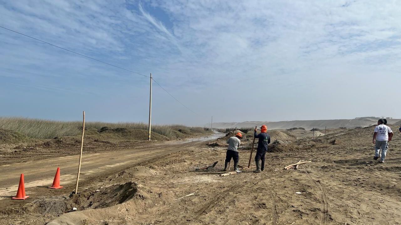 Ejecutan acciones inmediatas en zona afectada por desbordes de la planta El Tablazo.
