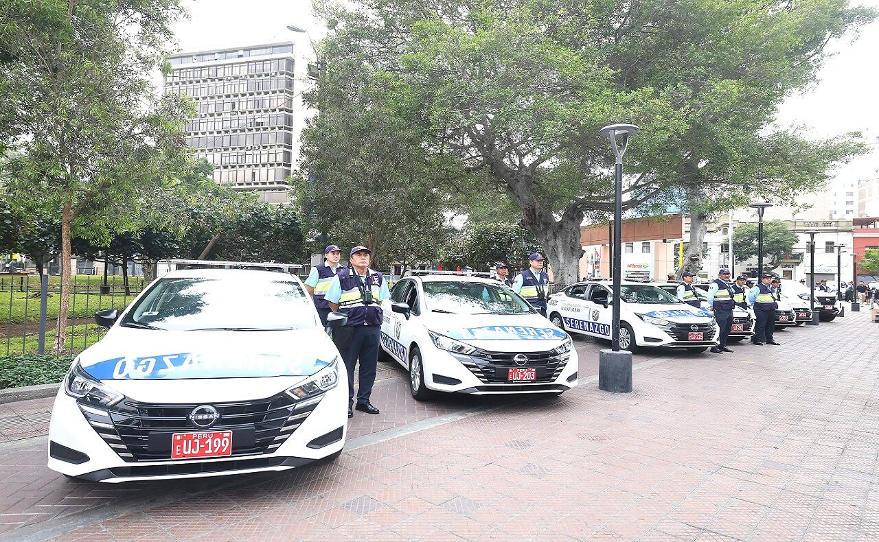 Como parte de este grupo vehicular, la comuna presentó una cúster y una ambulancia.