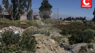 Huancayo: Rellenan humedal con material agregado para construir casas y ponen en riesgo a familias
