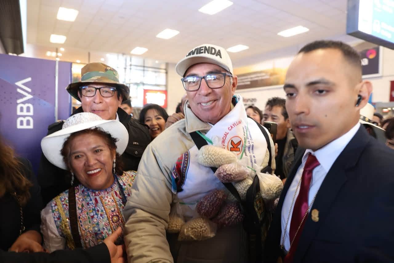 Ministro de Vivienda llega a Arequipa para entregar títulos de propiedad (Foto: Ministerio de Vivienda)