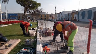 Cambian 17 bancas de la Plaza Mayor de Trujillo