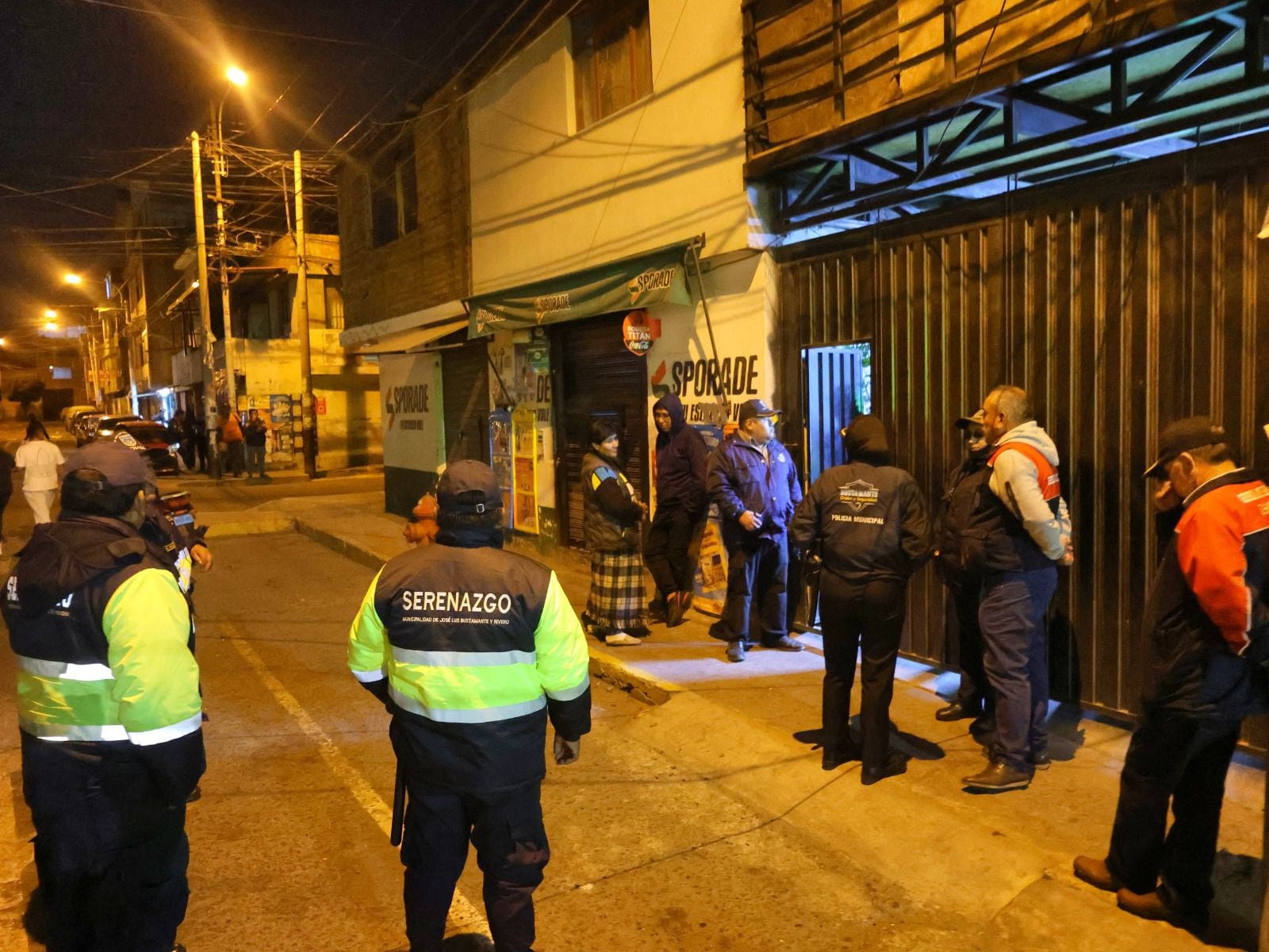 Clausuran local en José Luis Bustamante y Rivero por funcionar como discoteca con licencia de car wash. Foto: Municipio de JLByR.