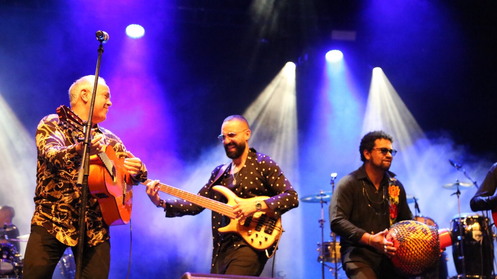 Con su mezcla de rumba catalana y pop, Gipsy Kings es un clásico de la música.