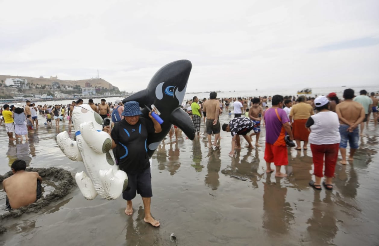 Chorrillos: alcalde impone restricciones en playa Agua Dulce ante llegada de 40 mil personas por Año Nuevo. Foto: La República.