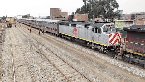 Municipalidad de Lima contradice al MTC y afirma que trenes de Caltrain sí fueron donados