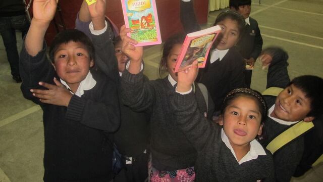 Cusco: Niños de Picol son los primeros en asistir a la Feria del Libro (VIDEO)